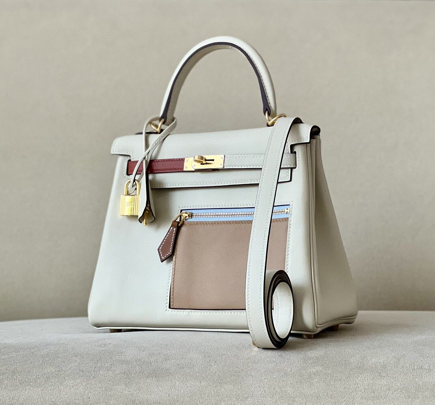 HERMÈS Limited Edition Kelly Colormatic 25 handbag in Nata, Chai